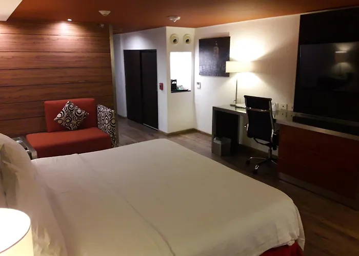 Zona Centro By Ihg Hotel 4*